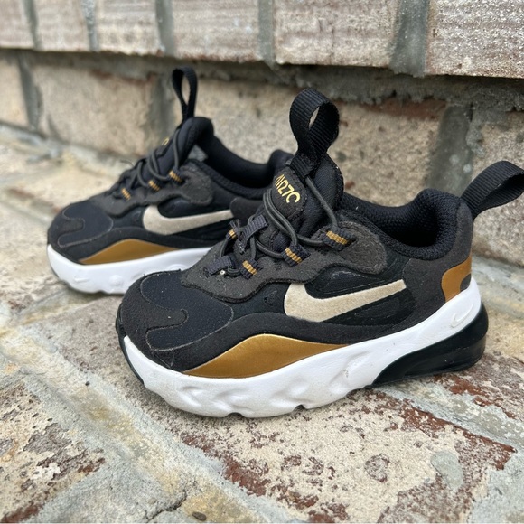 Nike Air Max 270 React 'Metallic Gold Toddler size 4 Sneakers - Picture 3 of 9